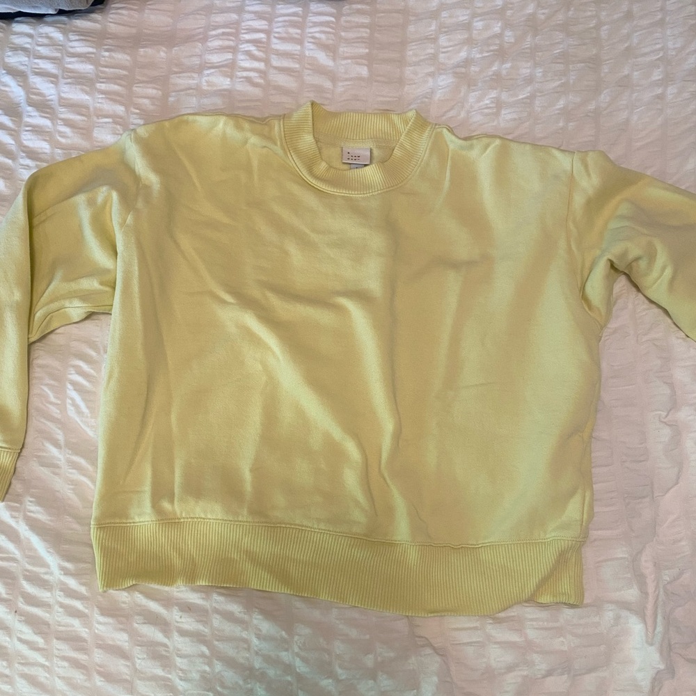Yellow sweatshirt, a new day, size M